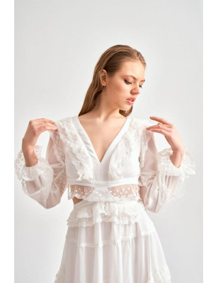 Beyaz Midi Boy Bel Detaylı Elbise