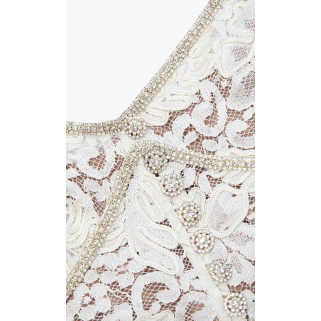 Kristal Taş Detaylı Beyaz Dantel Midi Tasarım Elbise