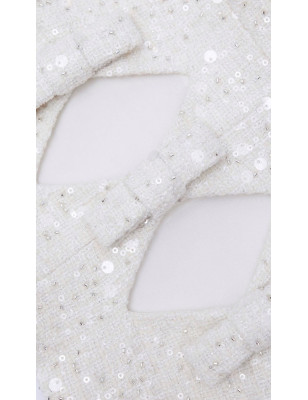 Kristal Taşlı Fiyonk Detaylı Tüvid Tasarım Mini Beyaz Elbise