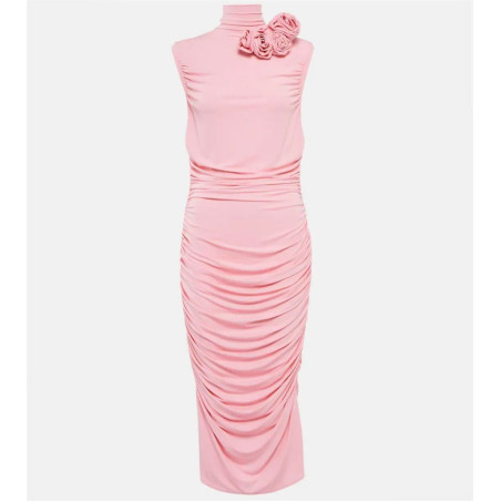 Gül Detaylı Dik Yaka Kolsuz Drapeli Midi Tasarım Elbise