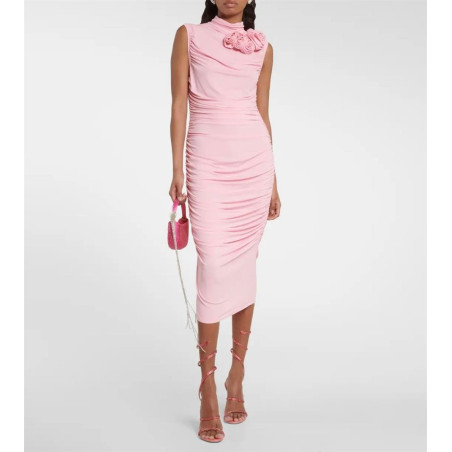 Gül Detaylı Dik Yaka Kolsuz Drapeli Midi Tasarım Elbise