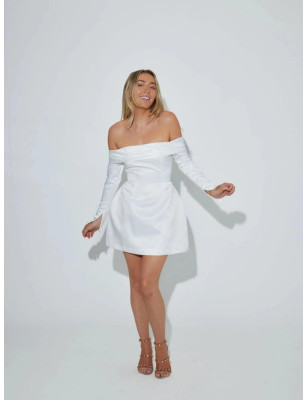Madonna Yaka Uzun Kollu Saten Mini Beyaz Elbise