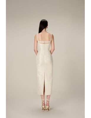 Göğsü Minik Pencereli İşlemeli Midi Boy Tasarım Elbise