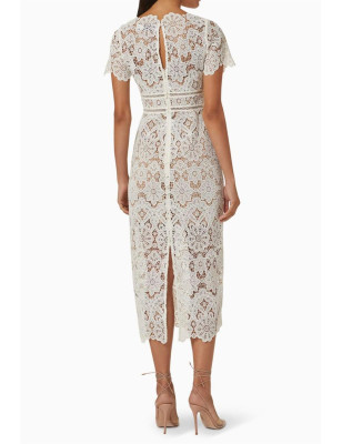 Çiçek Motifli V Yaka Lazer Kesim Tasarım Elbise