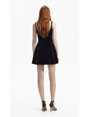 Kristal Taş Detaylı Askılı Kadife Siyah Tasarım Elbise