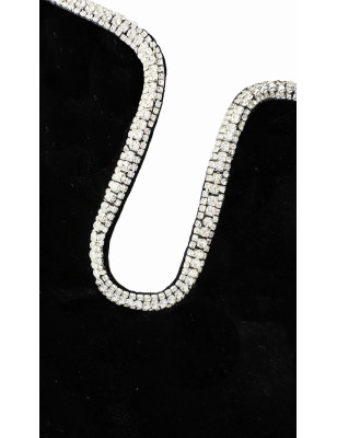 Kristal Taş Detaylı Askılı Kadife Siyah Tasarım Elbise