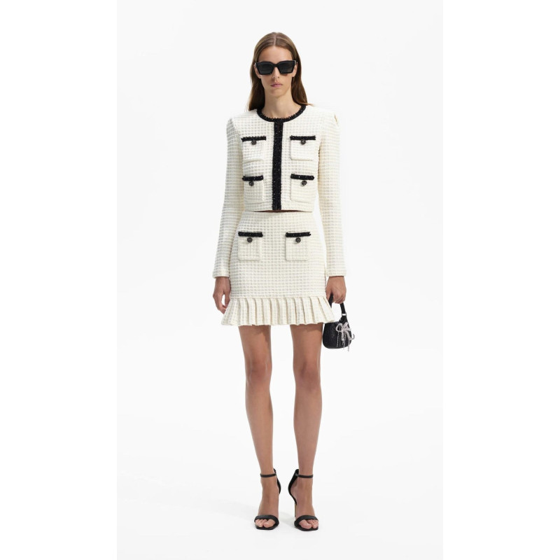 Siyah Şeritli Cepli Tasarım Triko Ceket