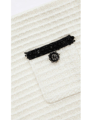 Siyah Şeritli Cepli Tasarım Triko Ceket