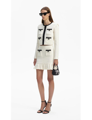 Siyah Şeritli Cepli Tasarım Triko Ceket