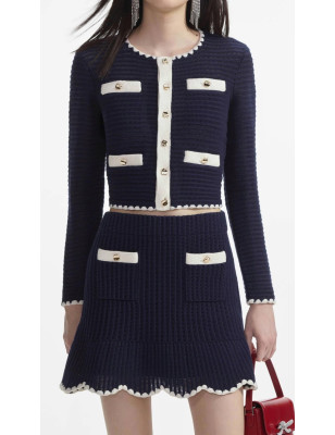 Beyaz Dikişli Gold Düğmeli Lacivert Tasarım Triko Ceket