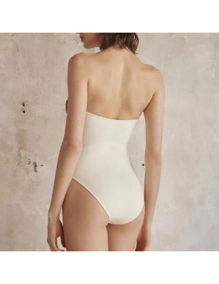 Gold Aksesuarlı Büzgülü Renkli Mayo ve Beyaz Etek Takım